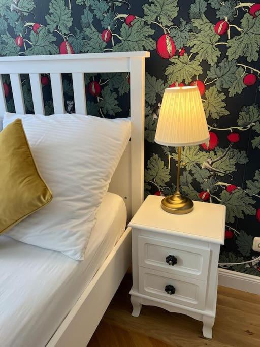 Gemuetliches Und Modernes Apartment,44 M² Vienna Luaran gambar